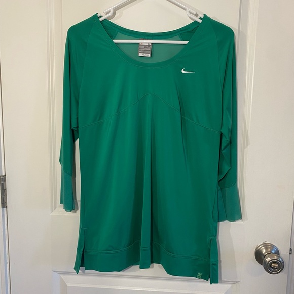 Nike Tops - Nike Dry-fit 3/4 sleeve